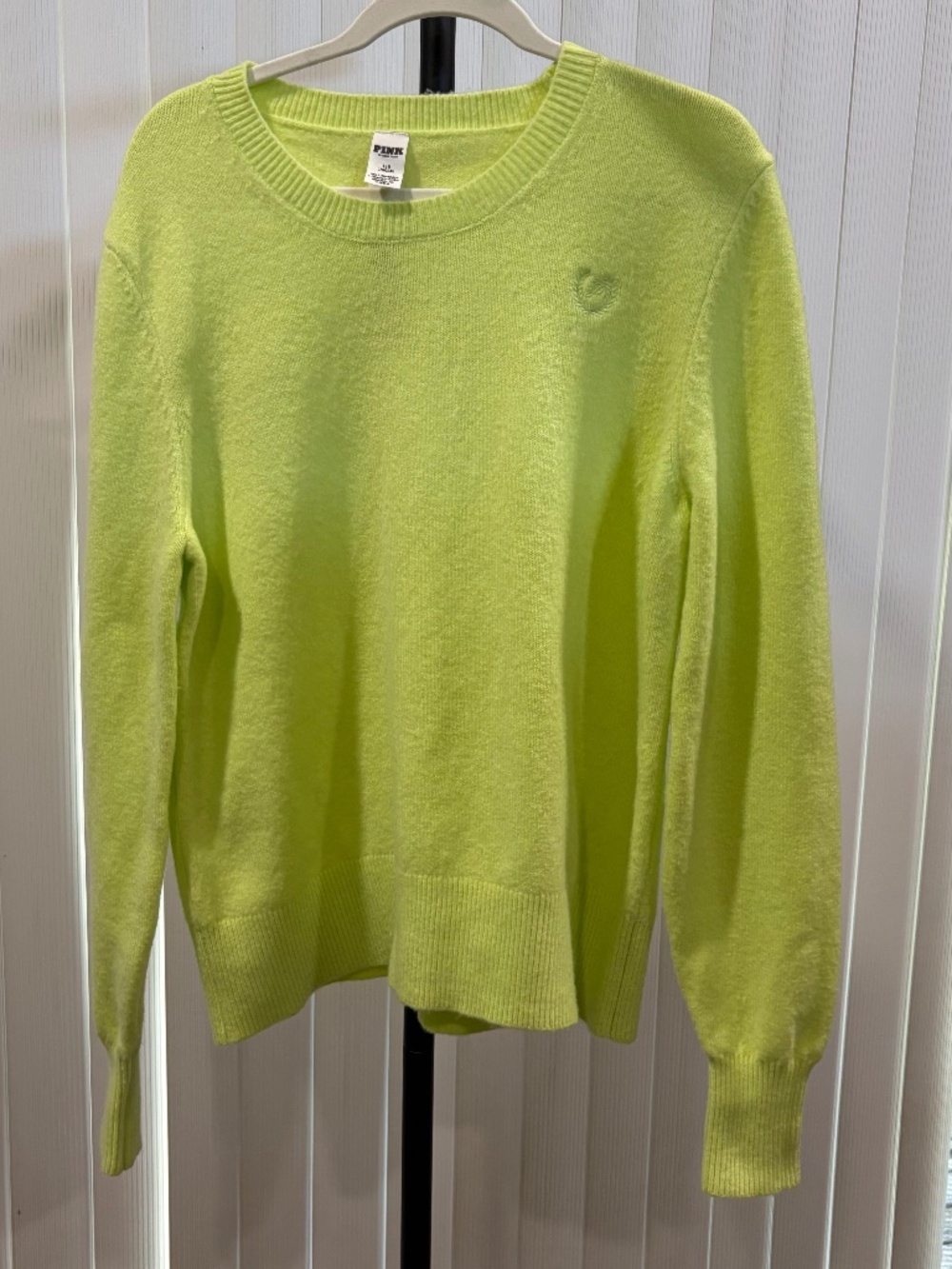 PIINK Victoria Secret sweater